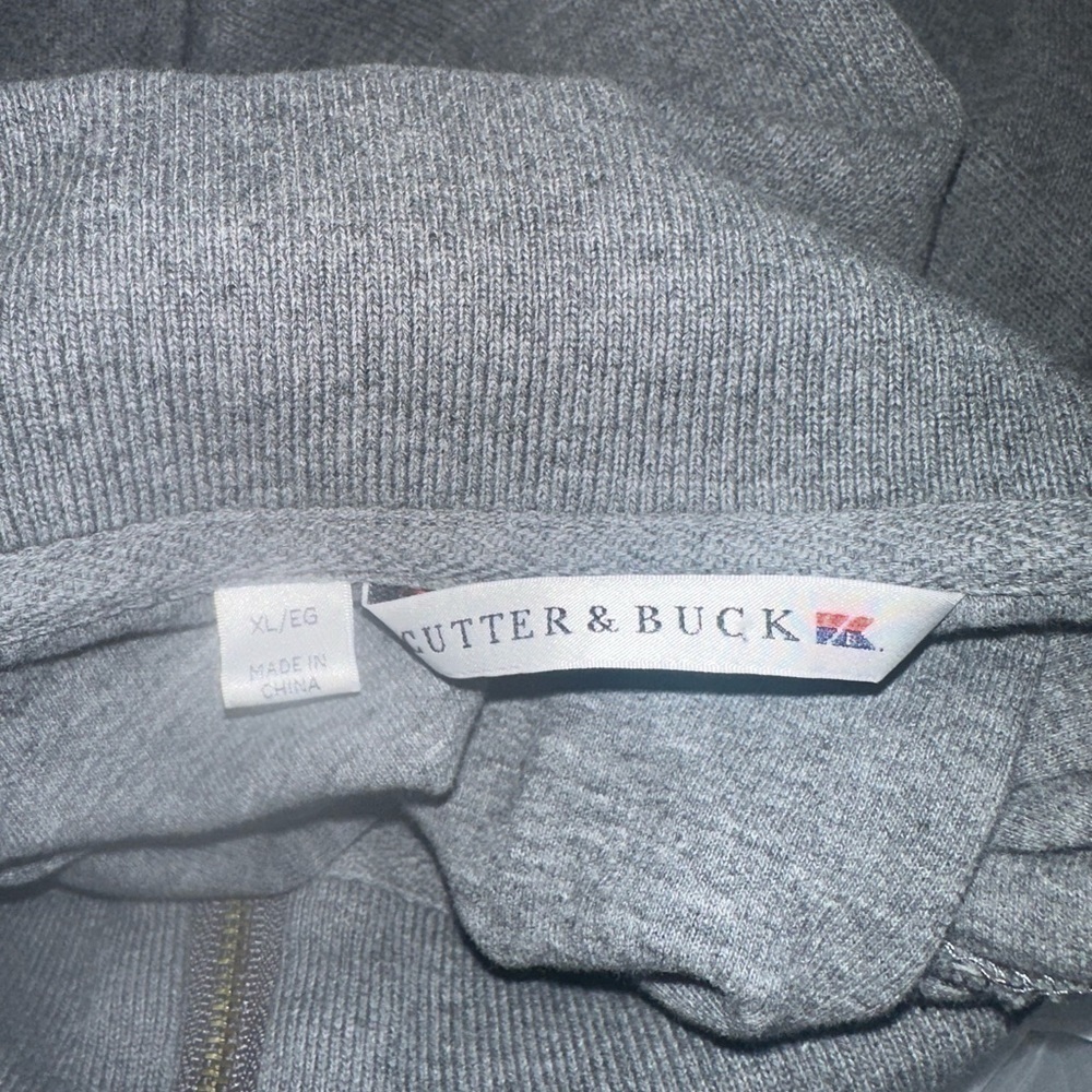 Men’s used Cutter and Buck size XL grey quart zip pullover sweater - Picture 2 of 5